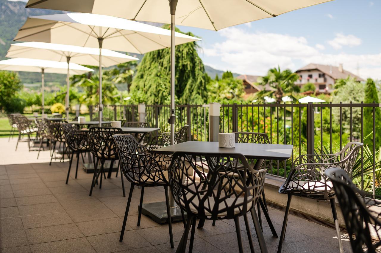 Hotel Mandelhof Appiano sulla Strada del Vino Kültér fotó